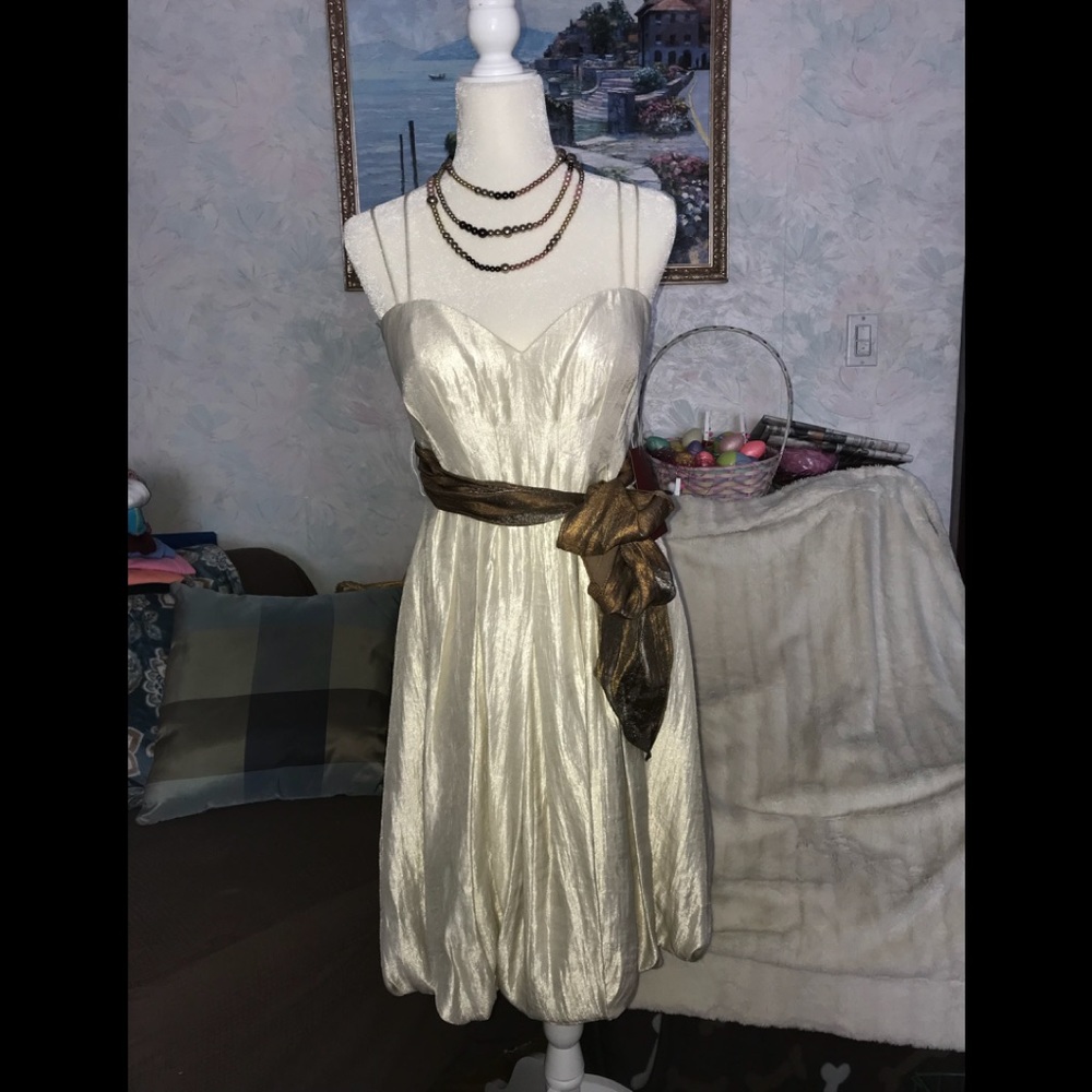 Sz. 8 - JS Collections Ivory dress w/ brown belt
